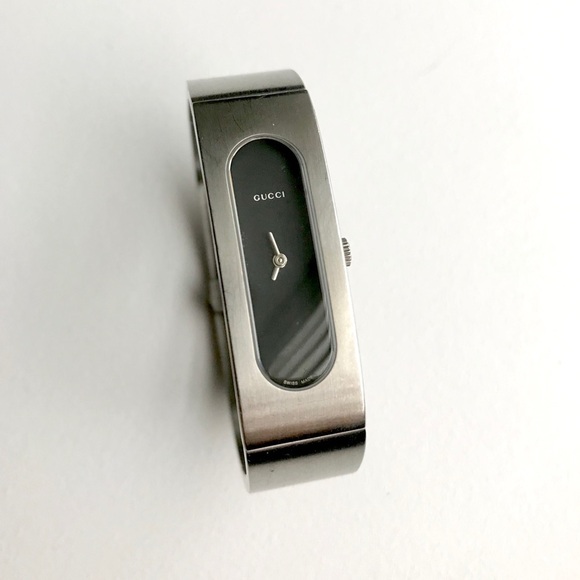 Vintage GUCCI 2400S Watch - Picture 1 of 6